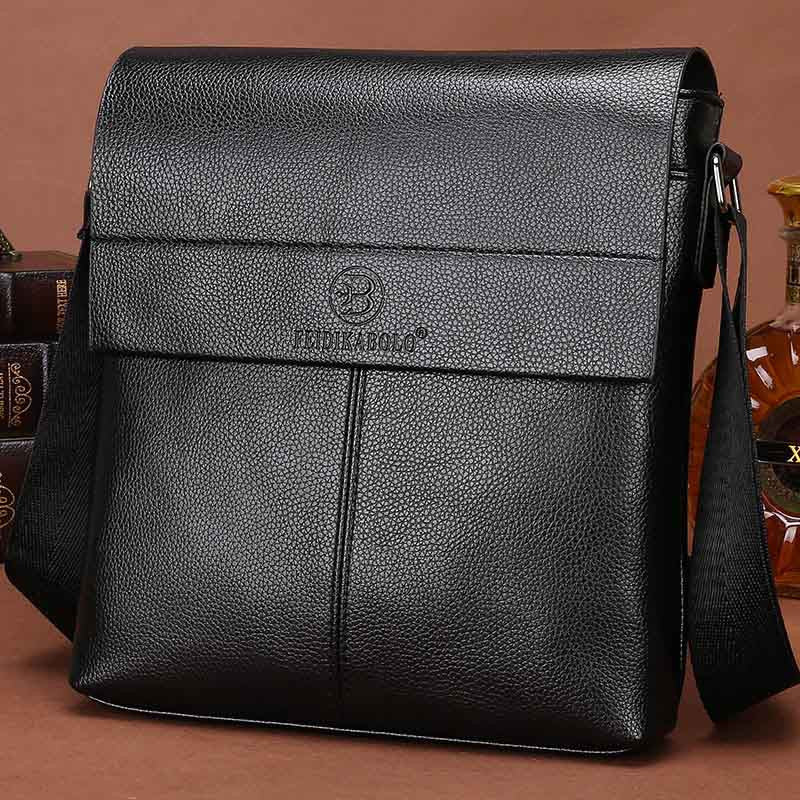 Casual leather messenger bag